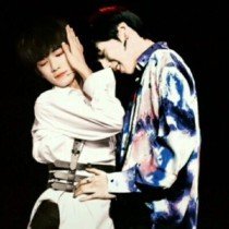 含羞四叶草蜜桃